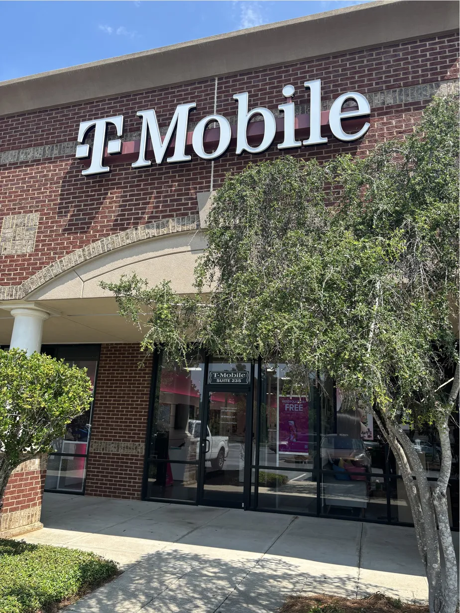  Exterior photo of T-Mobile Store at Zebulon Rd and I-475, Macon, GA 