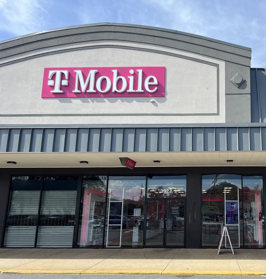 Exterior photo of T-Mobile Store at Branch Ave & St Barnabas Rd, Temple Hills, MD