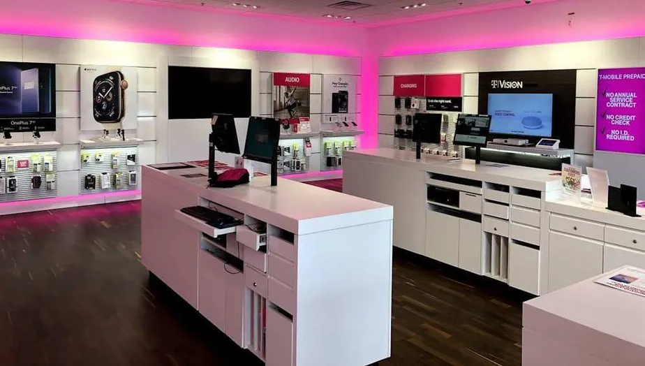 Interior photo of T-Mobile Store at Lake & Fairfield Way, Bloomingdale, IL