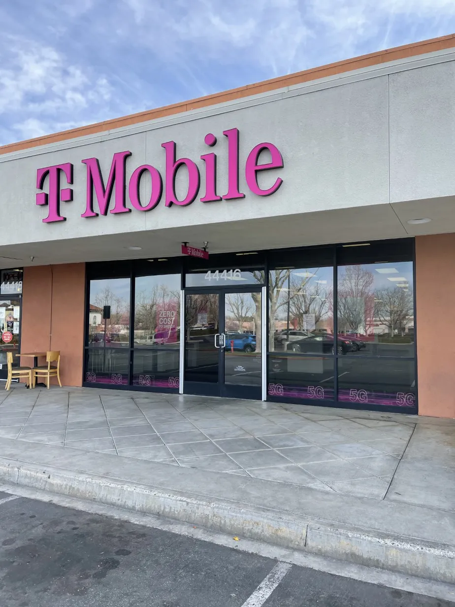  Exterior photo of T-Mobile Store at Valley Central Way & W Ave J, Lancaster, CA 