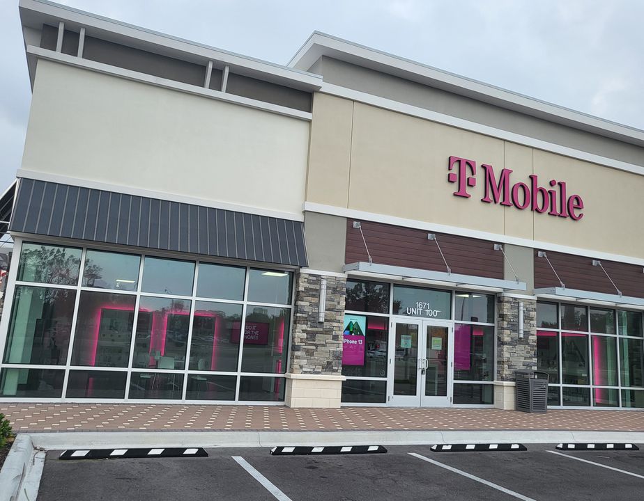 Exterior photo of T-Mobile Store at Jacaranda Plaza, Venice, FL