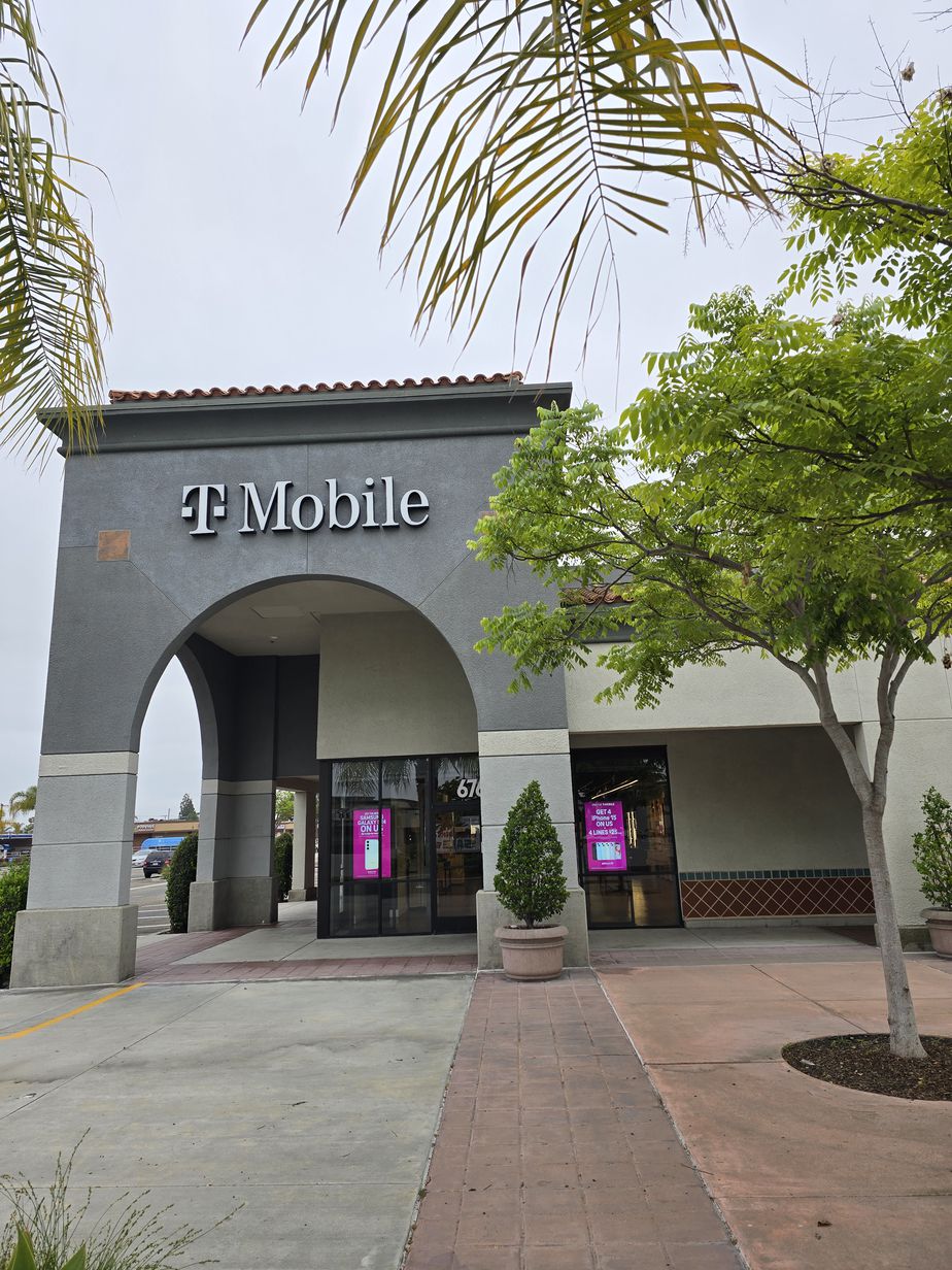 Exterior photo of T-Mobile Store at Goldenwest & Westminster, Westminster, CA