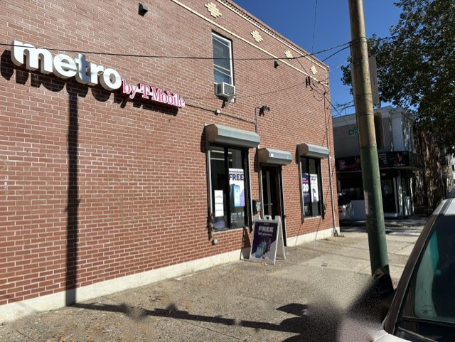 Metro by T-Mobile 815 Snyder Ave - 815 Snyder Ave 