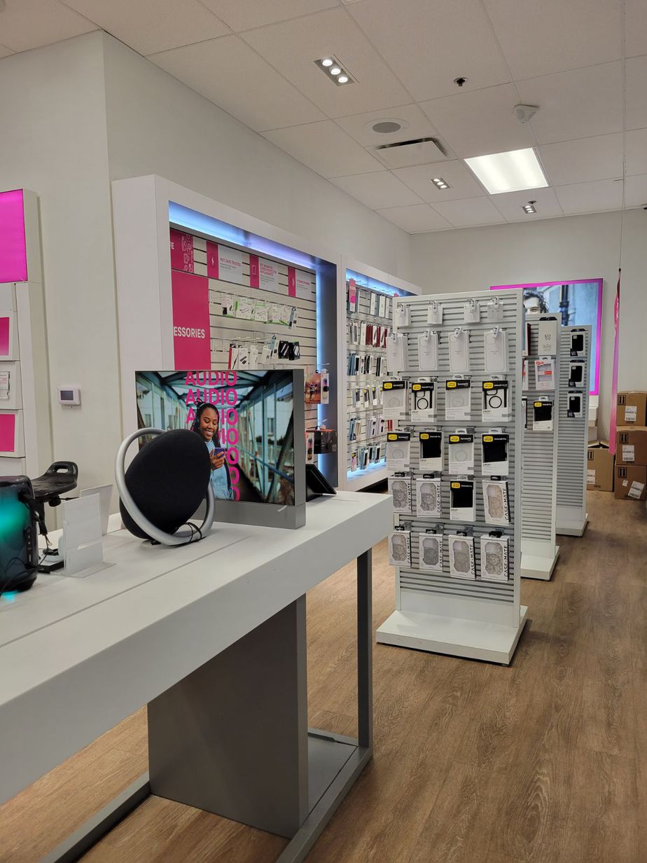  Interior photo of T-Mobile Store at South Mall, Allentown, PA 
