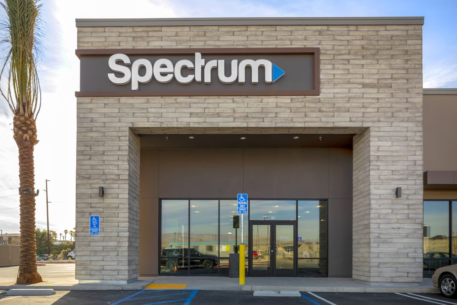 Spectrum - 73170 Dinah Shore Dr 