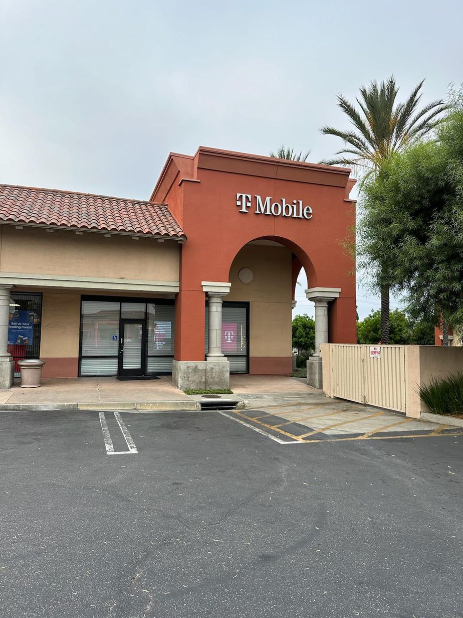 Exterior photo of T-Mobile Store at Imperial Hwy & Kraemer, Brea, CA