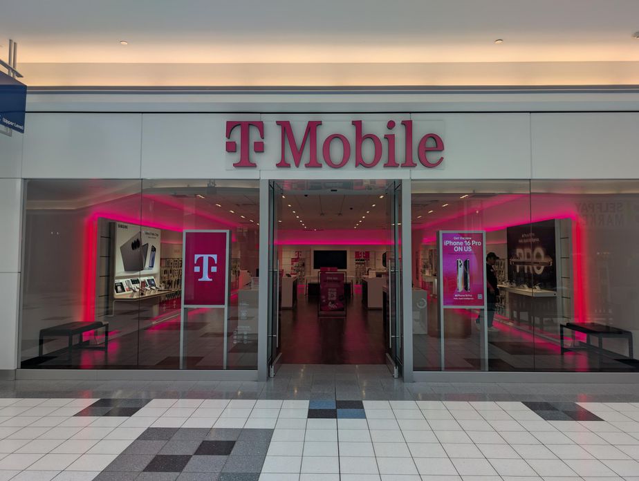 Exterior photo of T-Mobile Store at Westmoreland Mall, Greensburg, PA