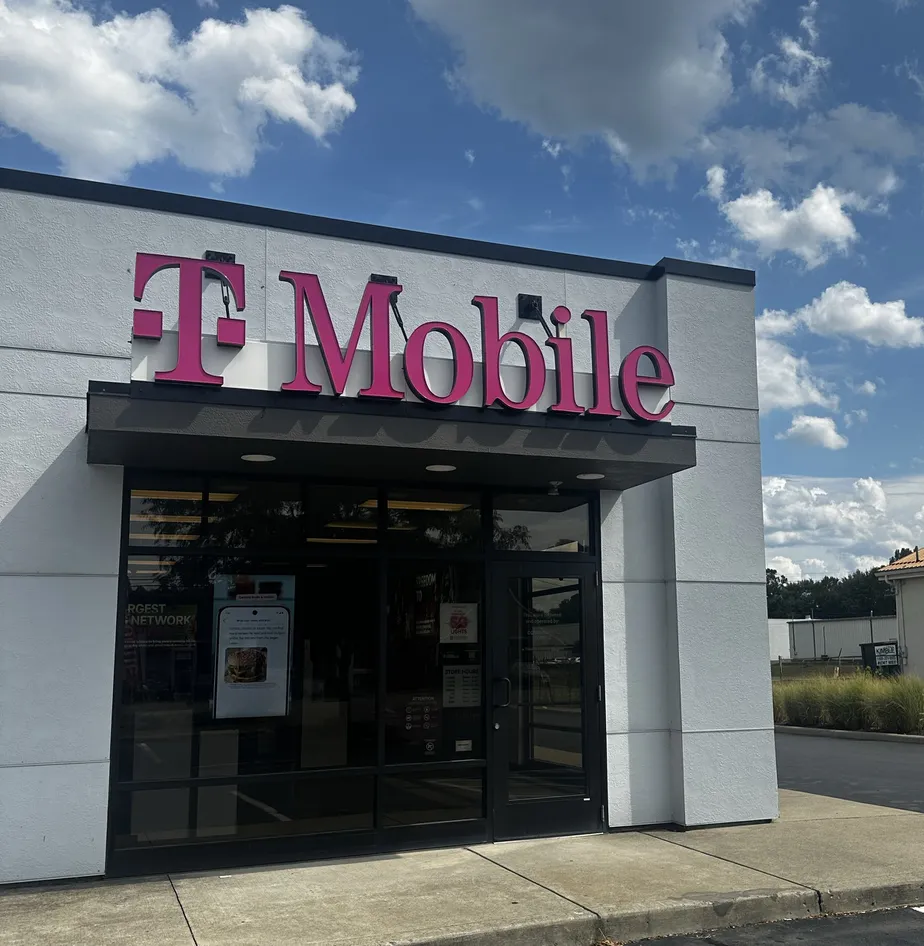  Exterior photo of T-Mobile Store at S 2nd St & Ivy St, Coshocton, OH 
