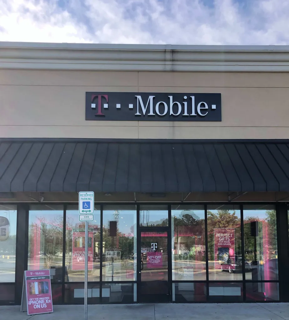 Exterior photo of T-Mobile store at Hwy 27 & Benning Dr, Columbus, GA