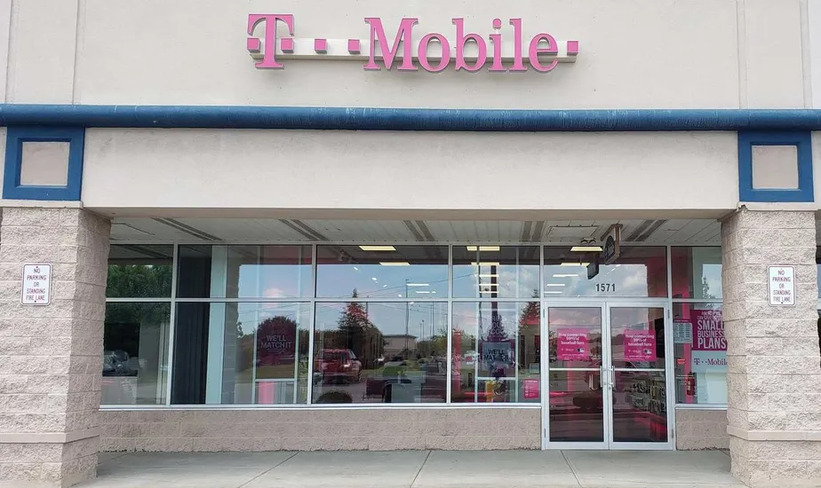 Exterior photo of T-Mobile store at Howard Rd & Chili Ave, Rochester, NY