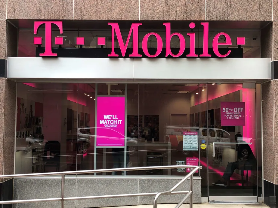 Exterior photo of T-Mobile store at N Market St & E 9th St, Wilmington, DE