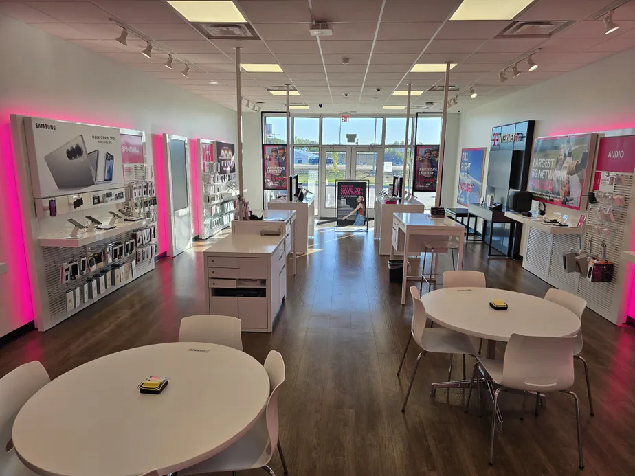  Interior photo of T-Mobile Store at 2nd & 38th, Williston, ND 