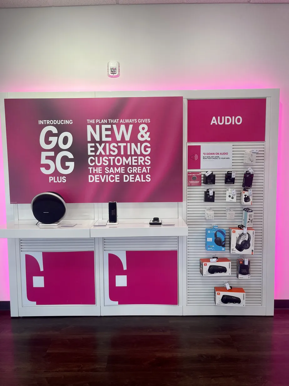 Interior photo of T-Mobile Store at 41st & Elmwood, Sioux Falls, SD