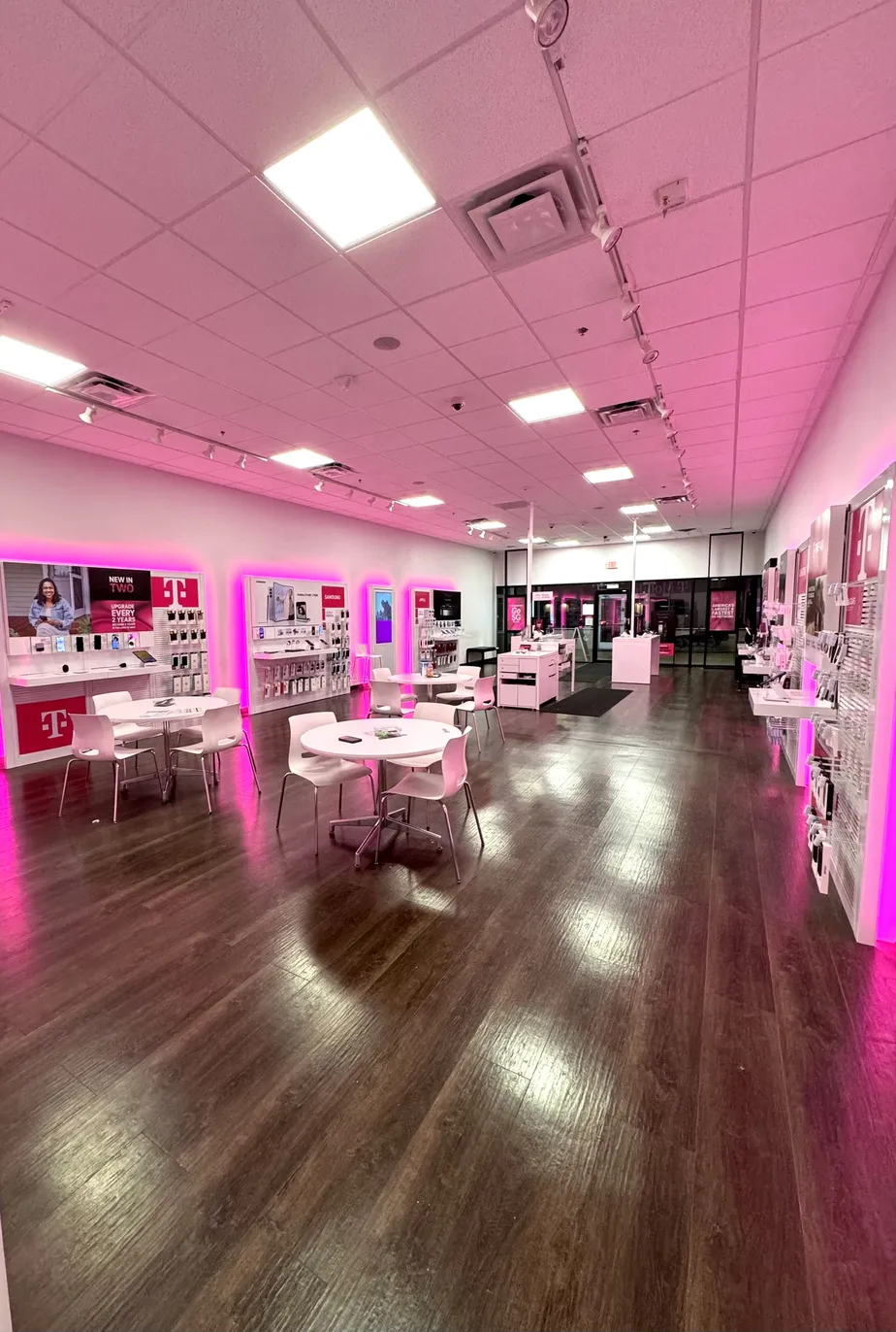  Interior photo of T-Mobile Store at TX Palmyra Hwy & Old Willow Av, Honesdale, PA 