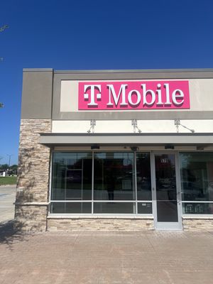 T-Mobile Authorized Retailer