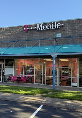 T-Mobile Authorized Retailer