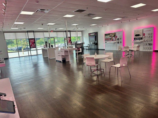 Interior photo of T-Mobile Store at State Rd & Chesterfield Hwy, Cheraw, SC