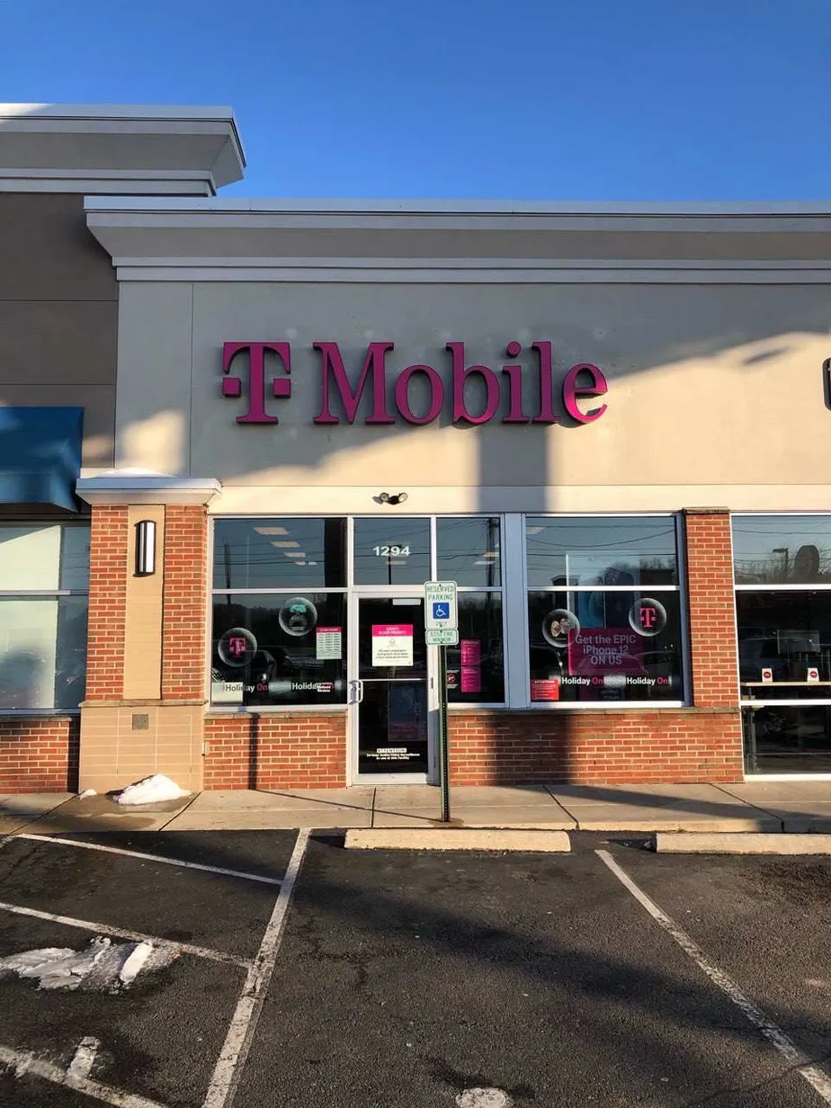 Exterior photo of T-Mobile store at 21st St & Executive Dr W, Newark, OH