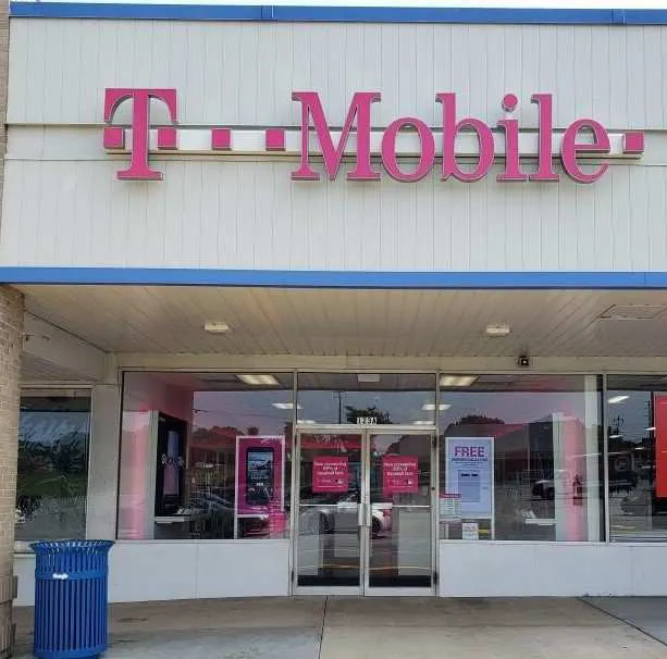Exterior photo of T-Mobile store at E Pulaski Hwy & S Bridge St, Elkton, MD