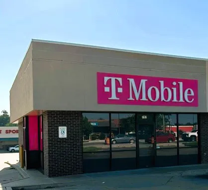 Exterior photo of T-Mobile Store at Pioneer Square, Stillwater, OK