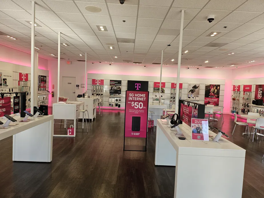 Interior photo of T-Mobile Store at Kings Canyon & Peach, Fresno, CA 