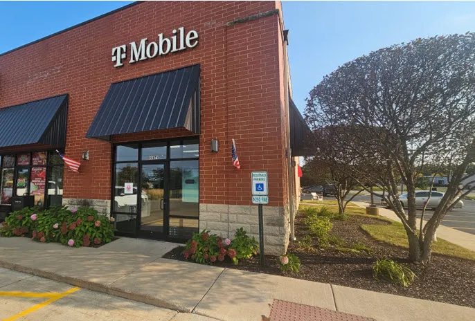  Exterior photo of T-Mobile Store at N US Hwy 12 & Short St, Spring Grove, IL 