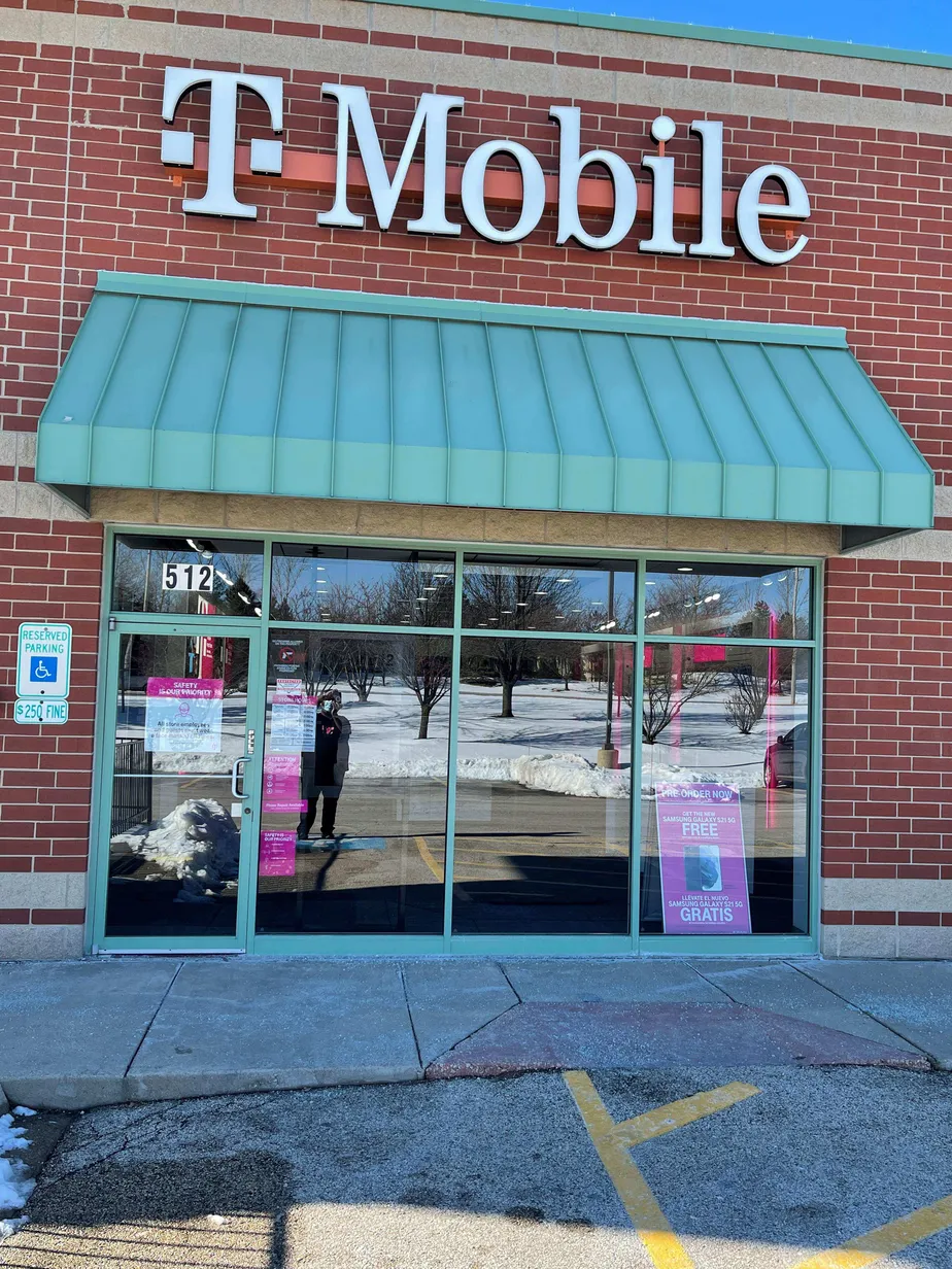Exterior photo of T-Mobile store at Randall Rd & Whispering Trl, South Elgin, IL