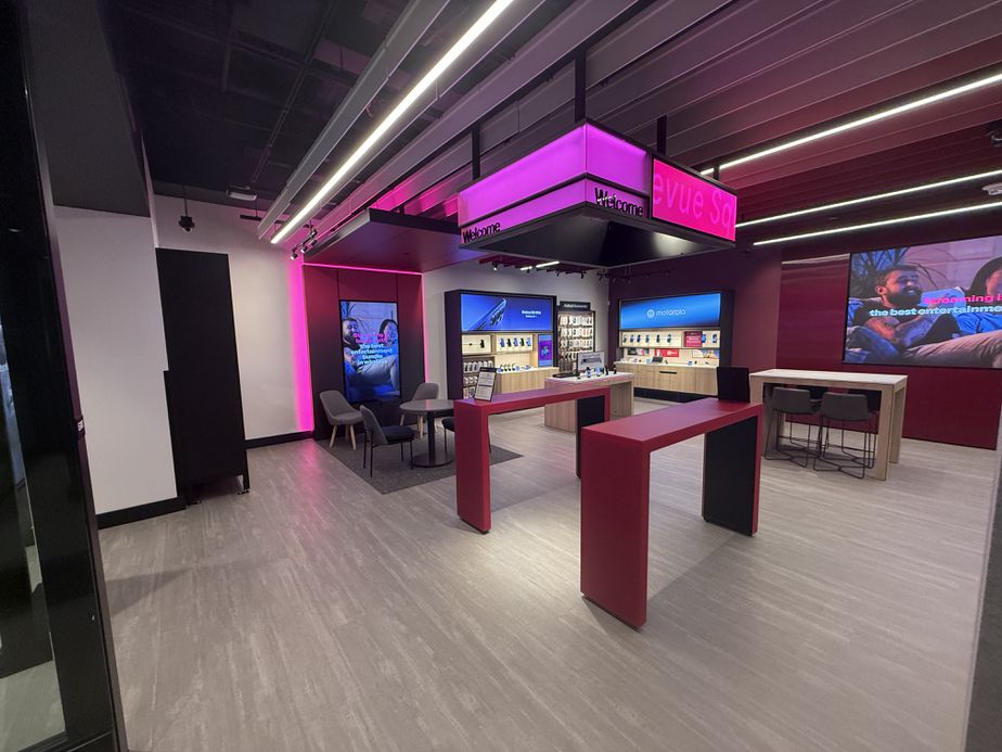 Interior photo of T-Mobile Store at Bellevue Square, Bellevue, WA 