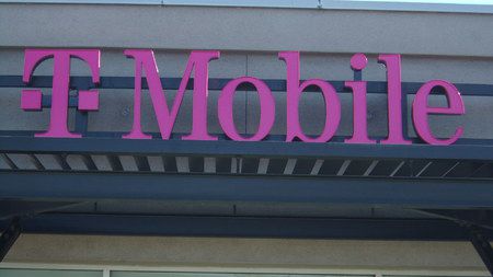 Exterior photo of T-Mobile Store at Stevens Creek Central, San Jose, CA