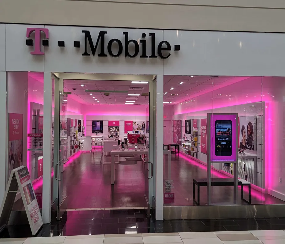 Exterior photo of T-Mobile store at Crossgates Mall 4, Albany, NY