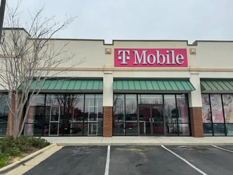Foto del exterior de la tienda T-Mobile en Bayou & 9th, Pensacola, FL