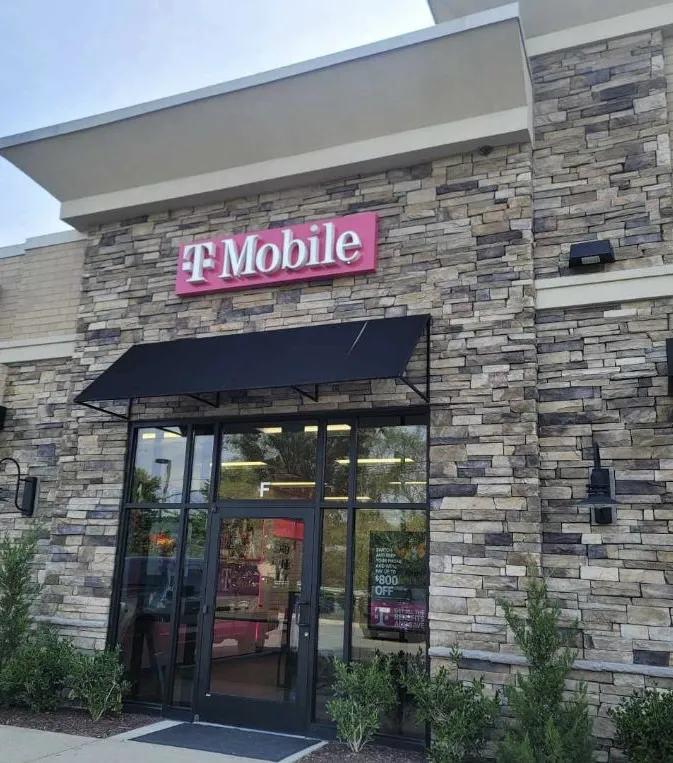  Exterior photo of T-Mobile Store at Main St & Columbia Pike, Spring Hill, TN 