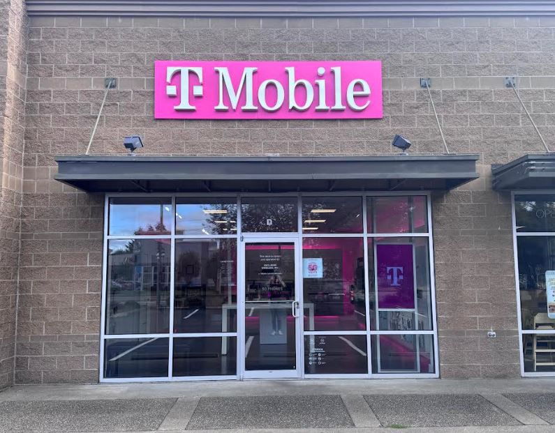 Exterior photo of T-Mobile Store at E Yelm Ave & Creek St, Yelm, WA
