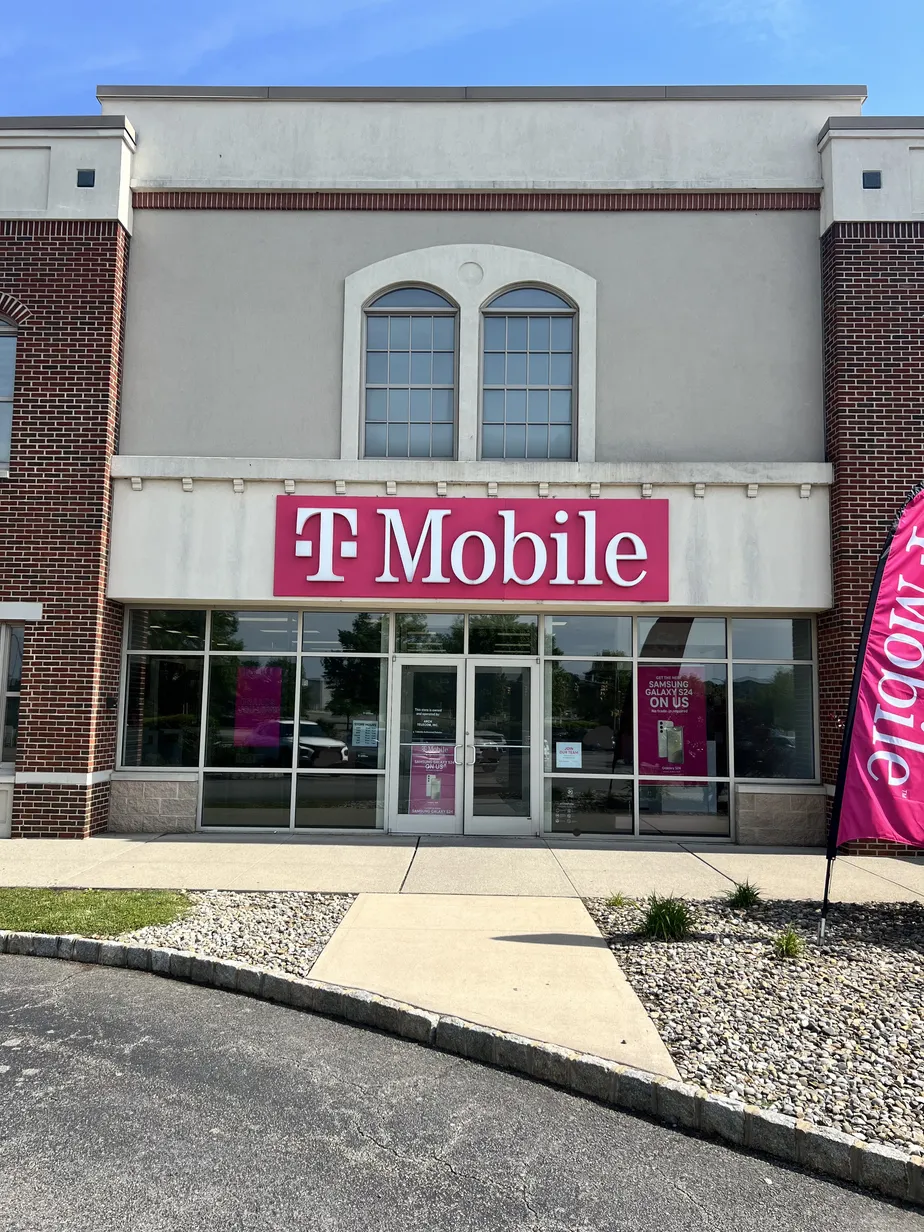  Exterior photo of T-Mobile Store at Rockaway Mall & Mt Hope Ave, Rockaway, NJ 