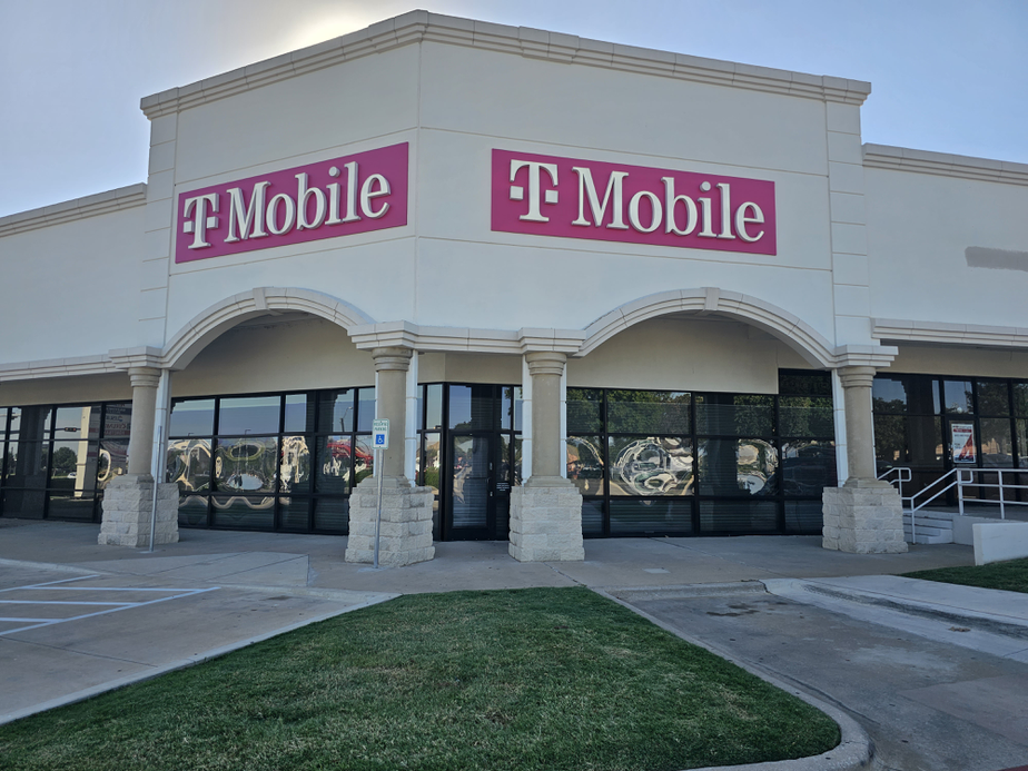 Exterior photo of T-Mobile Store at S Loop 288 & Spencer Rd, Denton, TX