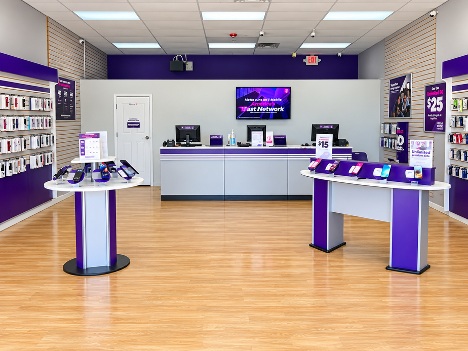 Metro by T-Mobile 3056 Anvil Block Rd - 3056 Anvil Block Rd 