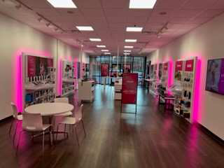 Interior photo of T-Mobile Store at The Pointe, Pittsburgh, PA