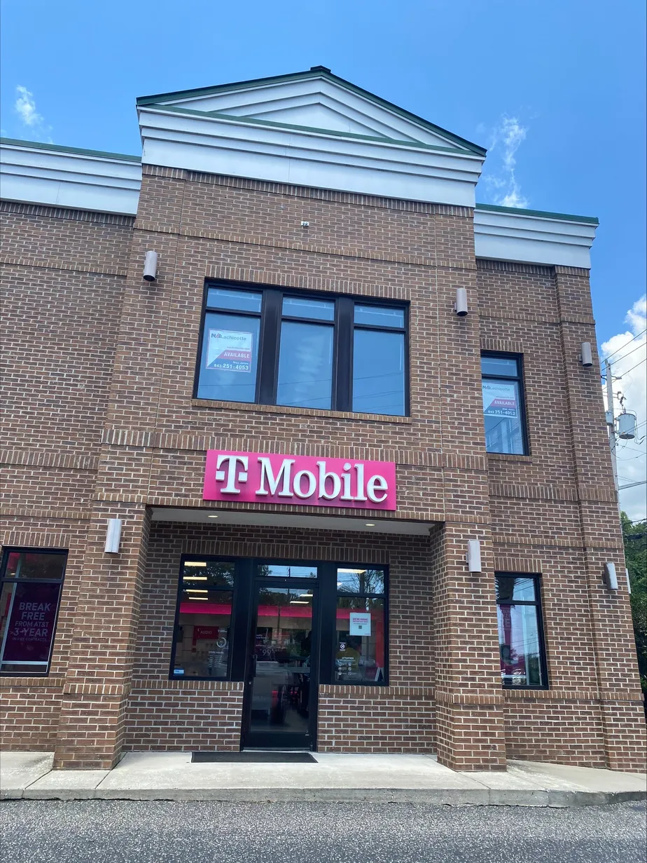 Exterior photo of T-Mobile Store at Georgetown SC - Church Street, Georgetown, SC
