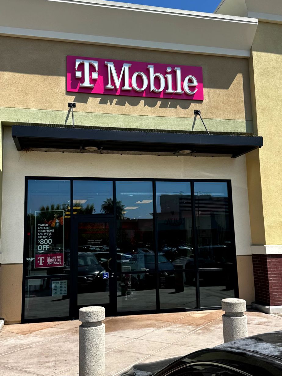 Exterior photo of T-Mobile Store at 91 & Alameda, Compton, CA