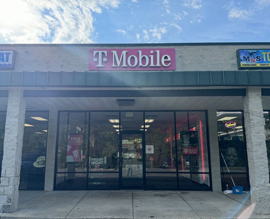  Exterior photo of T-Mobile Store at Morgan Square, Berkeley Springs, WV 