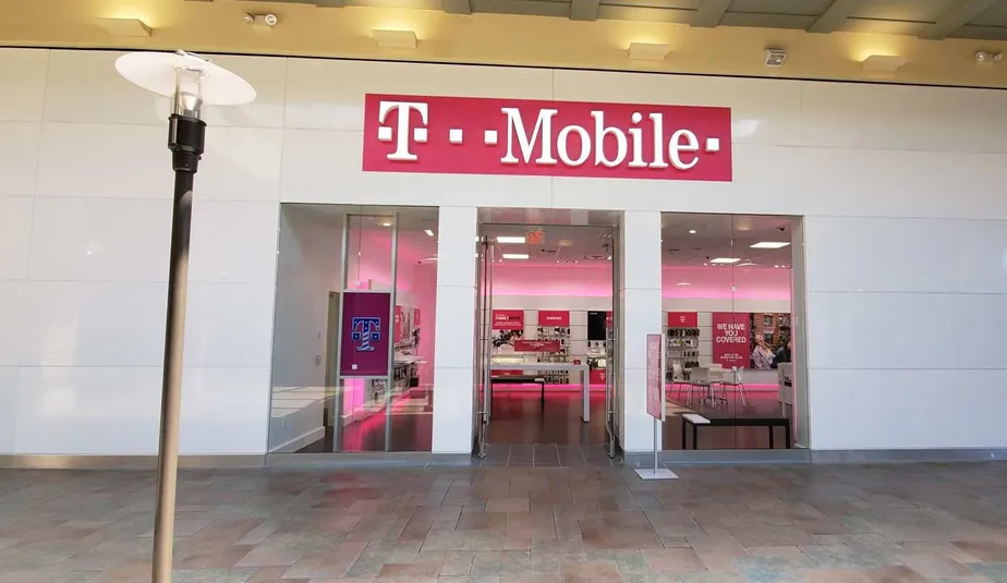 Exterior photo of T-Mobile store at Lansing Mall 3, Lansing, MI