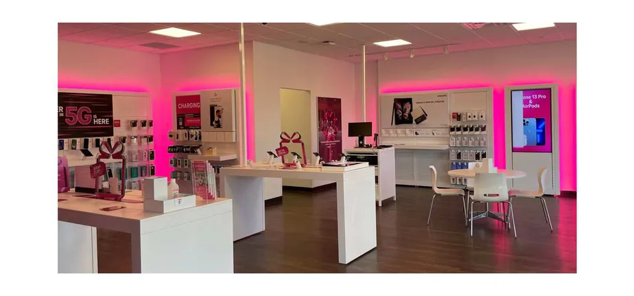 Interior photo of T-Mobile Store at Landis Ave & Rt 77, Bridgeton, NJ