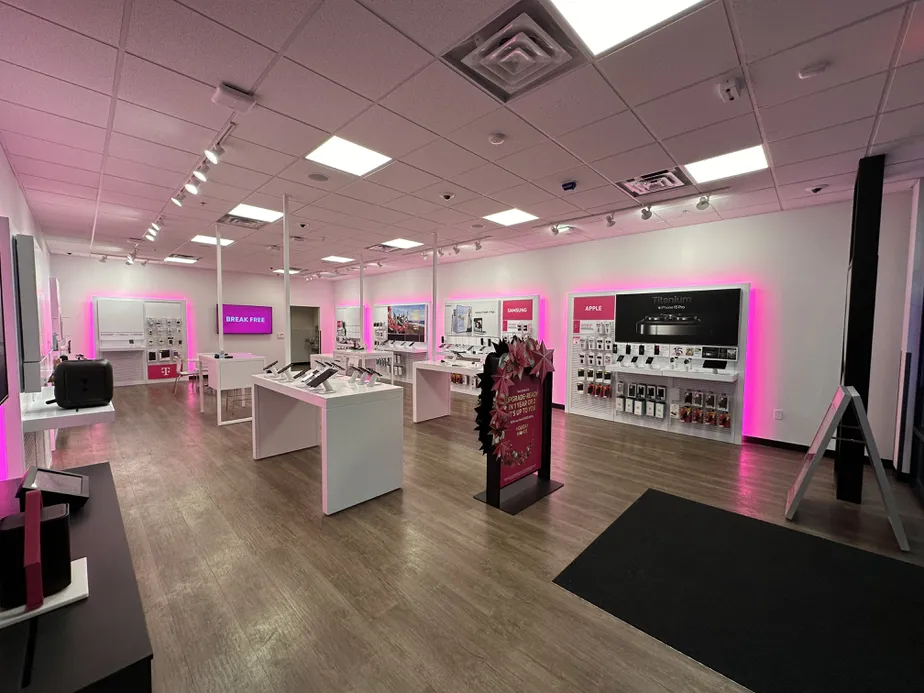  Interior photo of T-Mobile Store at Morton & Simon, Franklin, IN 