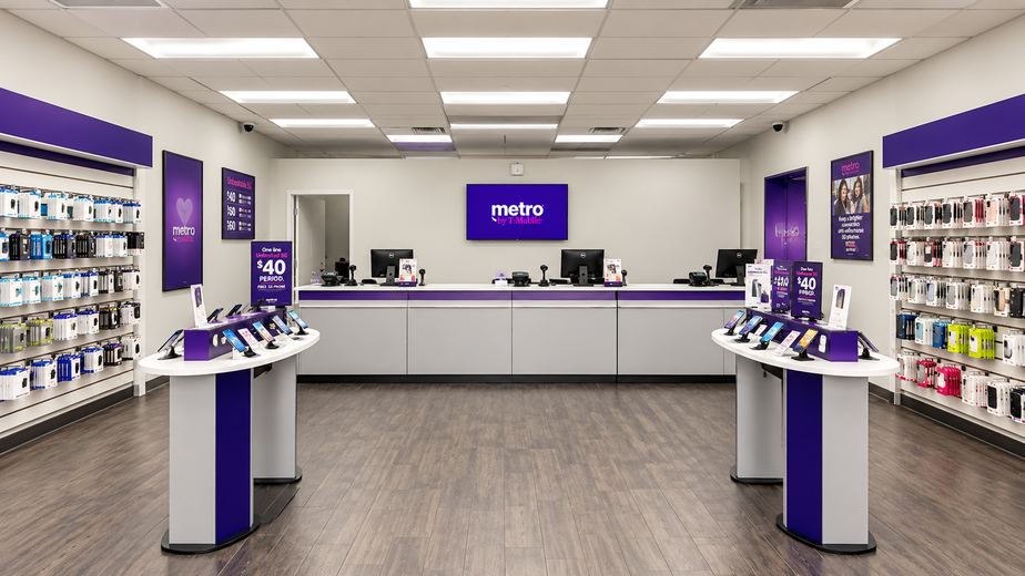 Metro by T-Mobile 14902 Preston Rd - 14902 Preston Rd 