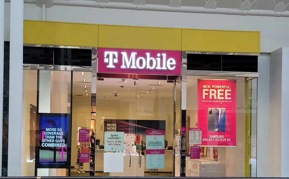 Exterior photo of T-Mobile store at Solomon Pond Mall 3, Marlborough, MA