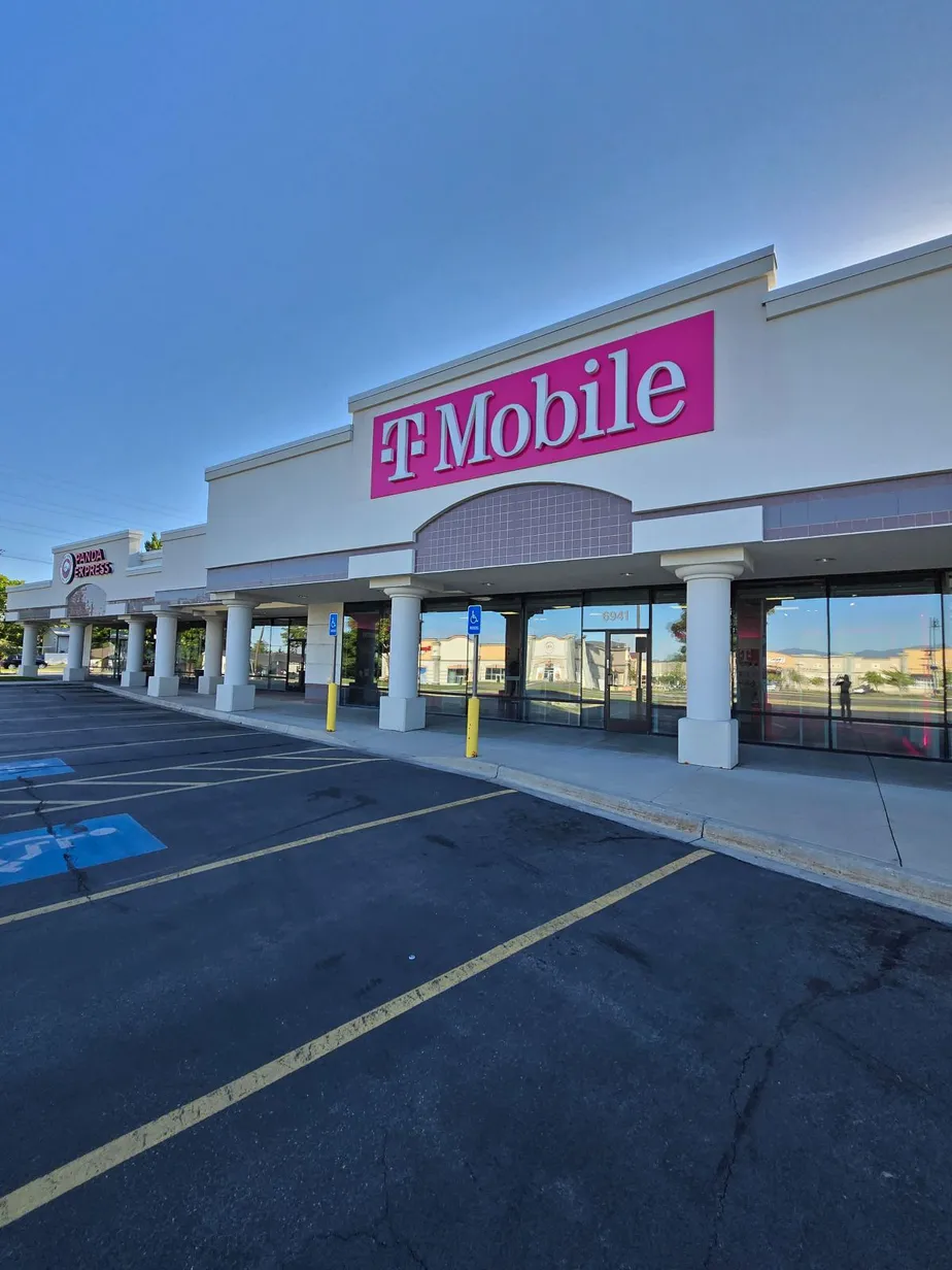  Exterior photo of T-Mobile Store at Park Centre & Fort Union, Salt Lake City, UT 