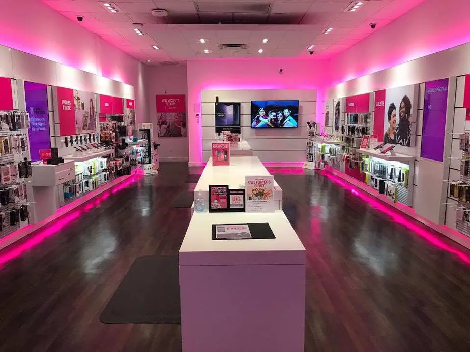 Interior photo of T-Mobile Store at US Hwy 98 & Sharon, Lakeland, FL