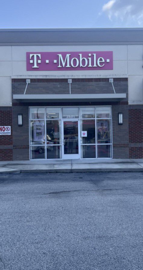 Exterior photo of T-Mobile Store at Memorial Dr & Hatcher Point Rd, Waycross, GA