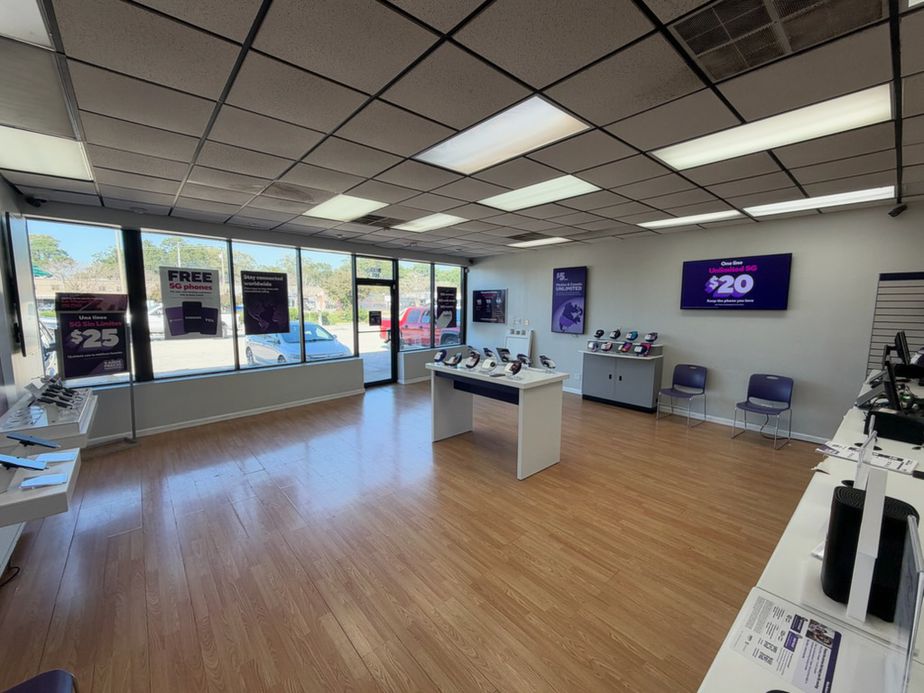 Metro by T-Mobile 5033 Virginia Beach Blvd - 5033 Virginia Beach Blvd 