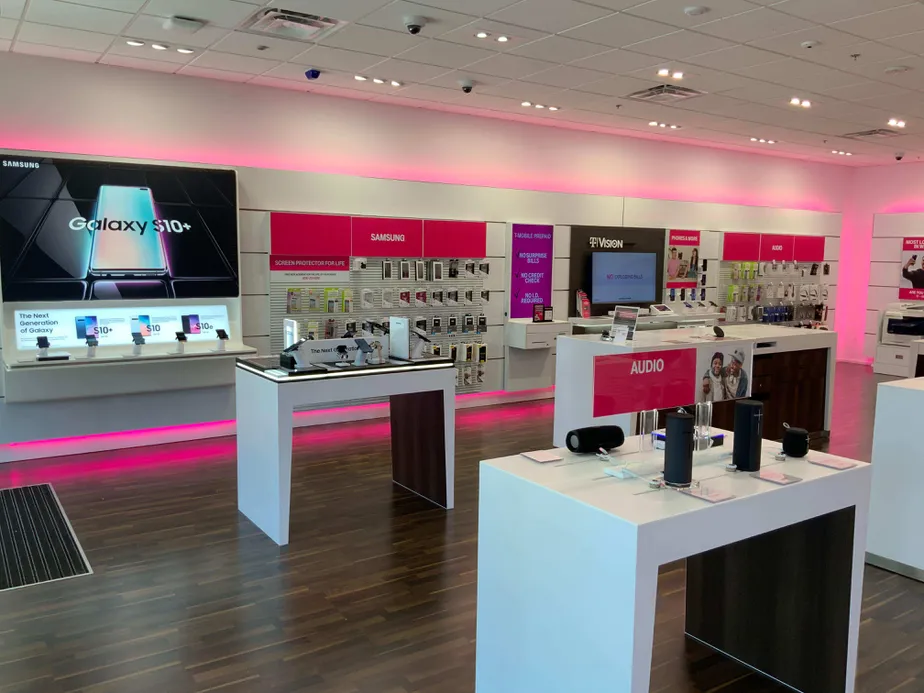Interior photo of T-Mobile Store at Newell & Main, Walnut Creek, CA